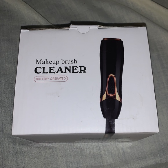 Makeup Brush Cleaner - Picture 5 of 12